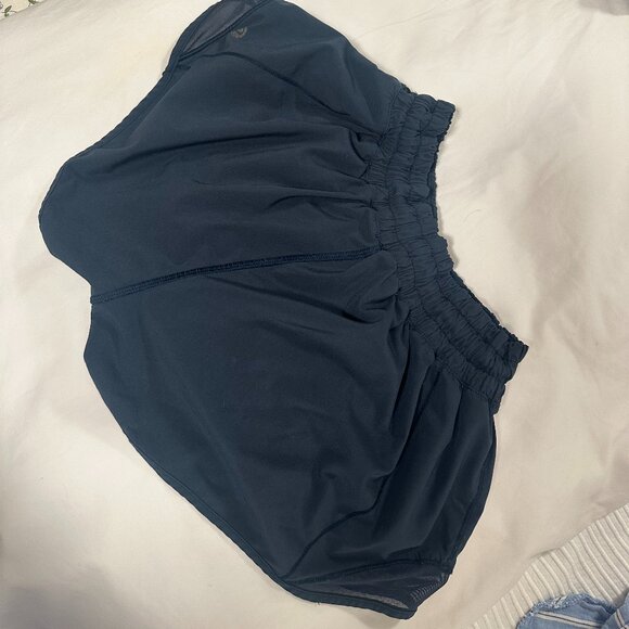 Navy Lululemon Hotty Hot Shorts 2.5" Inseam, Mid-Rise - Picture 2 of 2